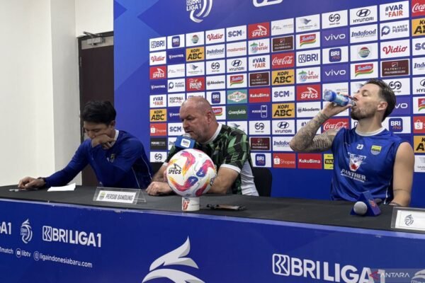 Bojan Hodak: Pertandingan Melawan Tim Bawah Justru Menjadi Ujian Berat Bojan Hodak: Pertandingan Melawan Tim Bawah Justru Menjadi Ujian Berat
