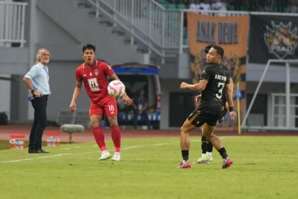 Pelatih Sebut Kemenangan Dewa United Hasil dari Strategi yang Matang Pelatih Sebut Kemenangan Dewa United Hasil dari Strategi yang Matang