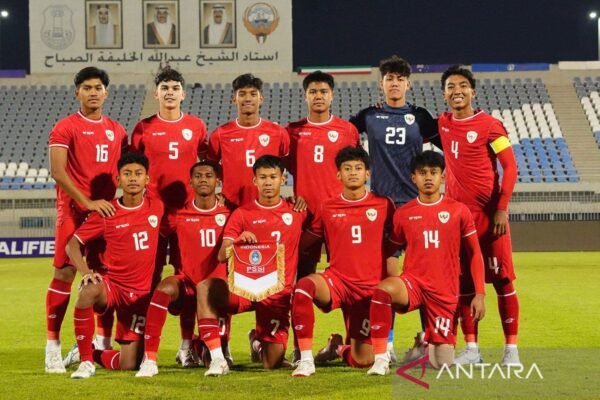 Awal Juli, Timnas U-17 Memulai Persiapan di Bali untuk Piala Dunia U-17″
Alternatif Judul:
“Persiapan Timnas U-17 di Bali untuk Piala Dunia U-17 Dimulai Awal Juli”
“Timnas U-17 Siap Berlatih di Bali Menjelang Piala Dunia U-17 pada Awal Juli”
“Timnas U-17 Awali Persiapan untuk Piala Dunia U-17 dengan Latihan di Bali Awal Juli, Timnas U-17 Memulai Persiapan di Bali untuk Piala Dunia U-17"
Alternatif Judul:
"Persiapan Timnas U-17 di Bali untuk Piala Dunia U-17 Dimulai Awal Juli"
"Timnas U-17 Siap Berlatih di Bali Menjelang Piala Dunia U-17 pada Awal Juli"
"Timnas U-17 Awali Persiapan untuk Piala Dunia U-17 dengan Latihan di Bali