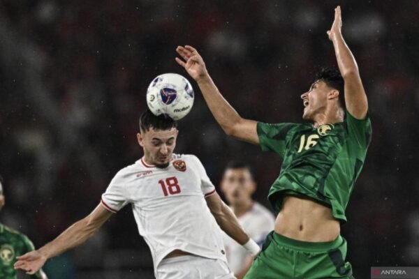 Ivar Jenner, Gelandang Timnas Indonesia, Resmi Bergabung dengan Tim Utama FC Utrecht Ivar Jenner, Gelandang Timnas Indonesia, Resmi Bergabung dengan Tim Utama FC Utrecht