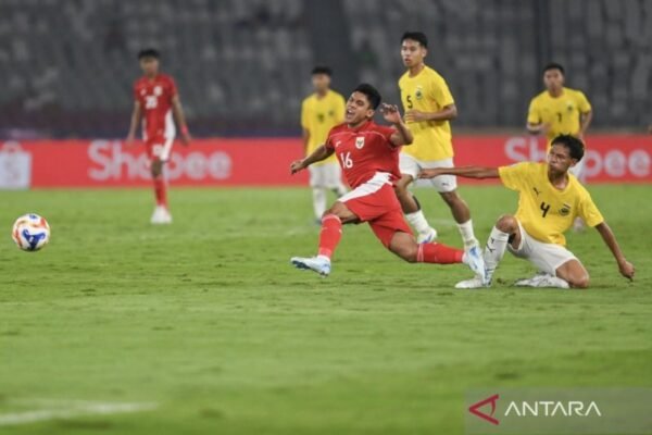 Gerald Vanenburg: Tak Terpengaruh oleh Jumlah Suporter yang Menonton Gerald Vanenburg: Tak Terpengaruh oleh Jumlah Suporter yang Menonton