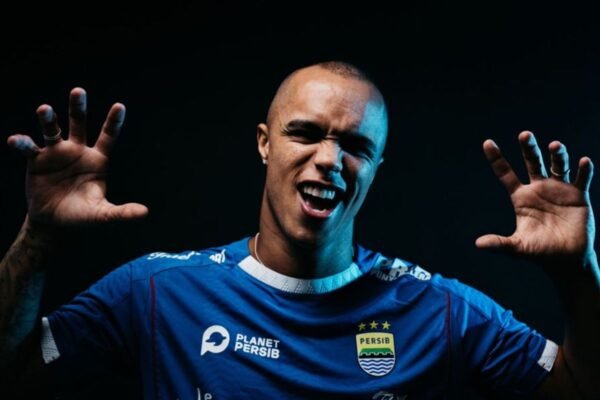 Persib Bandung Resmi Menambahkan Dua Pemain Asing Baru Persib Bandung Resmi Menambahkan Dua Pemain Asing Baru