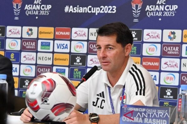 Berikut adalah beberapa alternatif judul untuk artikel "Daftar 5 Pelatih yang Bisa Gantikan Kluivert di Timnas Indonesia":

1. "5 Calon Pelatih Ideal untuk Menggantikan Kluivert di Timnas Indonesia"
2. "Pelatih Alternatif: Siapa yang Layak Gantikan Kluivert di Timnas Indonesia?"
3. "Mencari Pengganti Kluivert: 5 Pelatih Potensial untuk Timnas Indonesia"
4. "Daftar Pelatih yang Berpotensi Mengisi Posisi Kluivert di Timnas Indonesia"
5. "5 Nama Pelatih yang Bisa Mengantar Timnas Indonesia Setelah Kluivert"

Semoga ini membantu!