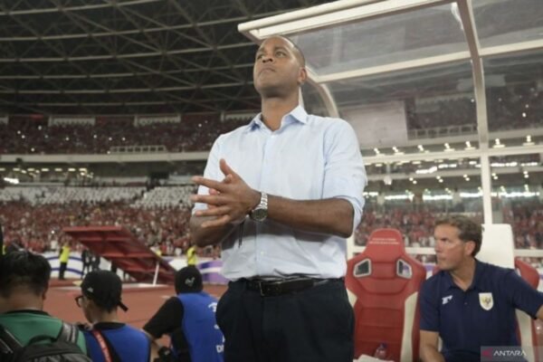 Pelatih Justin Terkejut dengan Pemecatan Patrick Kluivert